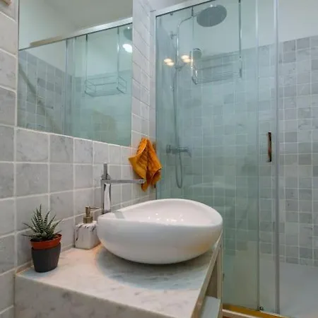 アパート Rooftop Terrace Apart With View 4 Bedrooms, 4 Bathrooms And Ac リスボン